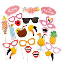 Load image into Gallery viewer, Flamingo Decoration